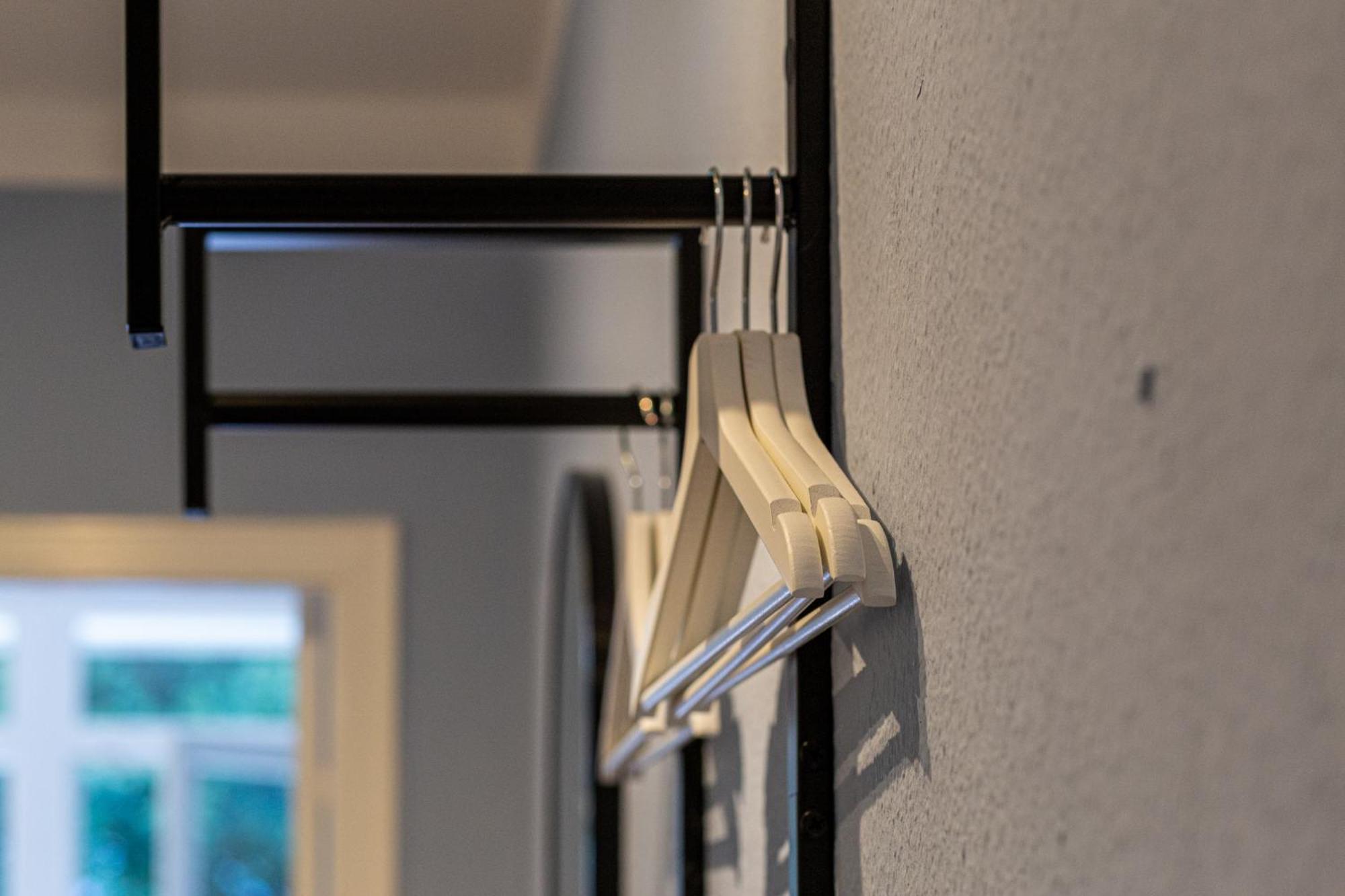 Have-A-Nice-Stay - Nahe Bahnhof Ahrensburg - 20 Minuten Nach Hamburg - Trotzdem Ruhig Gelegen - 6 Minuten Zu Fuss Ins Zentrum Ahrensburg - Modern Eingerichtet מראה חיצוני תמונה