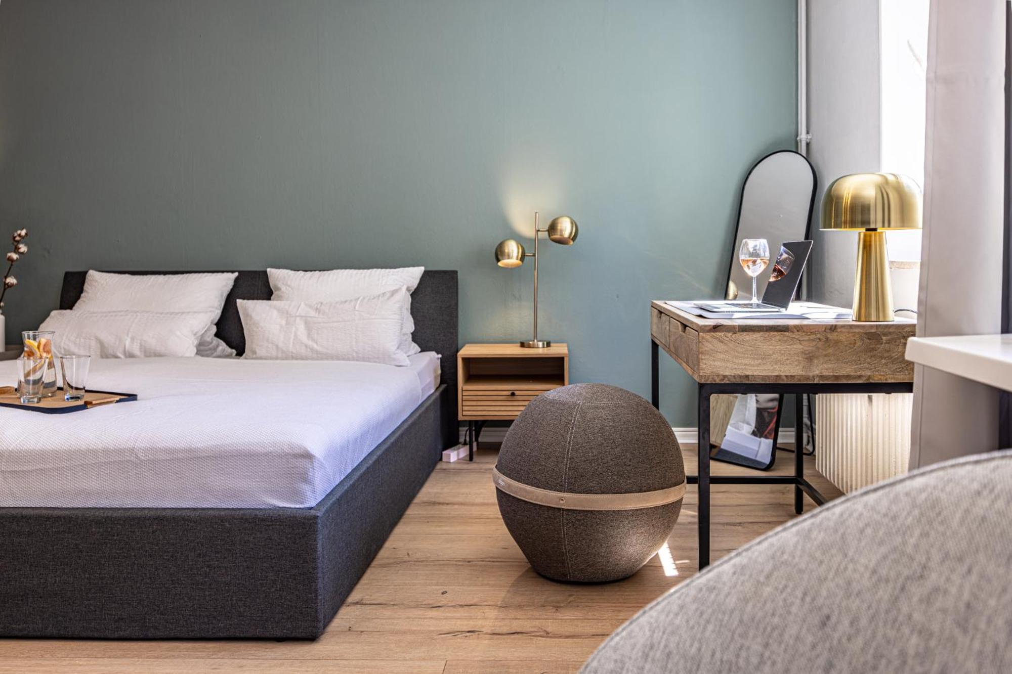 Have-A-Nice-Stay - Nahe Bahnhof Ahrensburg - 20 Minuten Nach Hamburg - Trotzdem Ruhig Gelegen - 6 Minuten Zu Fuss Ins Zentrum Ahrensburg - Modern Eingerichtet מראה חיצוני תמונה